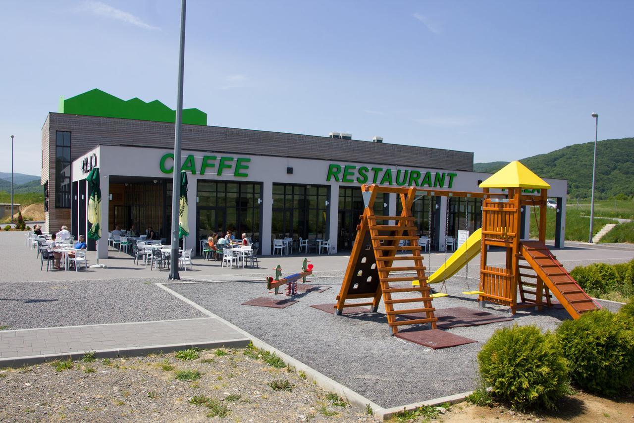 Hotel Lika Jug Brinje Exterior foto