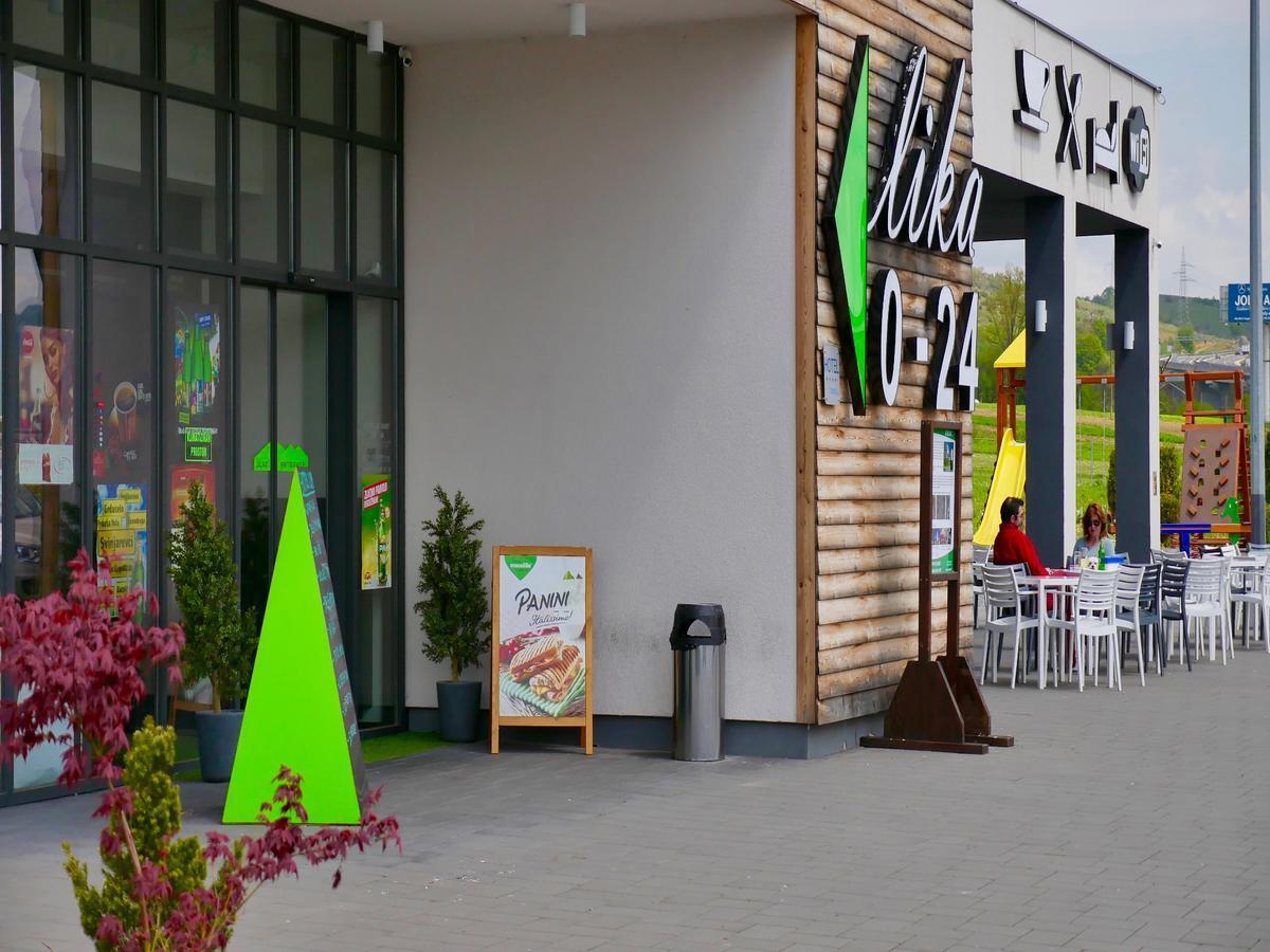 Hotel Lika Jug Brinje Exterior foto